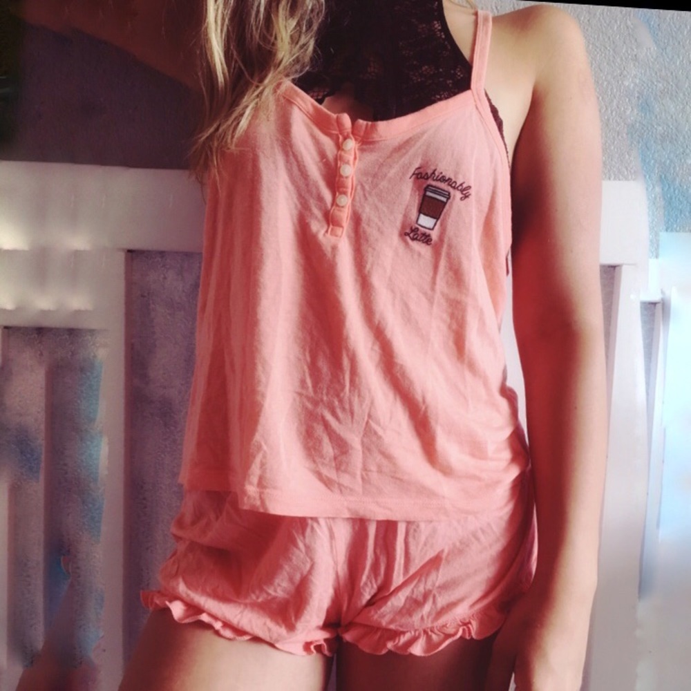PINK Victoria’s Secret pajama set
